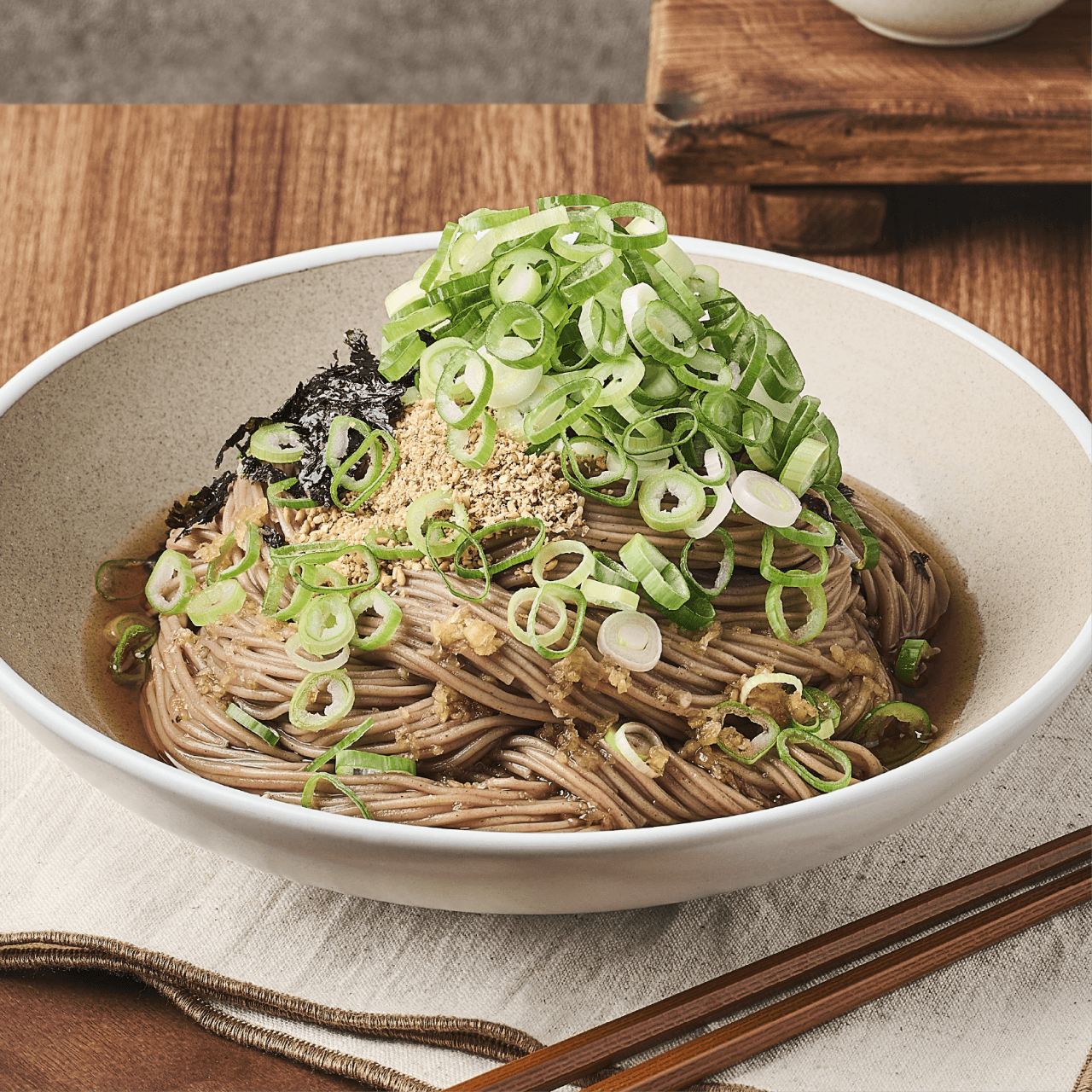 시그니처 들기름막국수